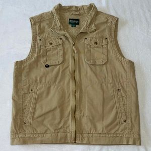 Outdoor Life zip up sherpa lined cargo vest